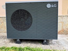 PHOTO-2025-12-17-17-05-35